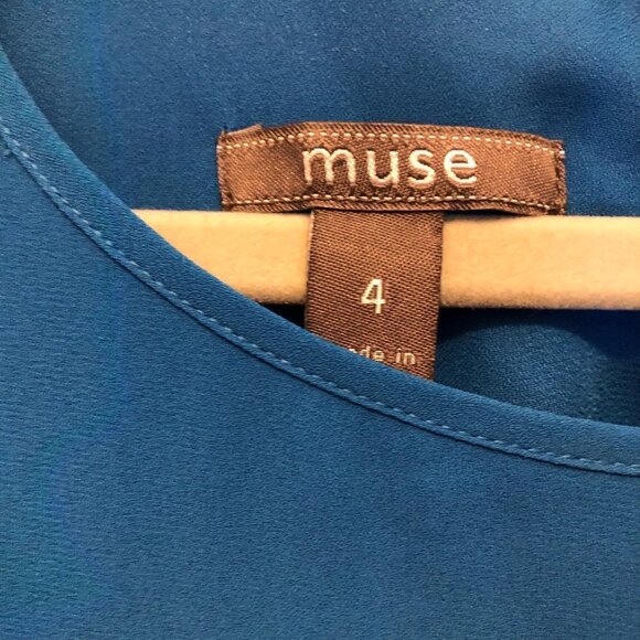 Muse Blue Cocktail Flare Sleeve Dress Size 4 NWT - Picture 5 of 8